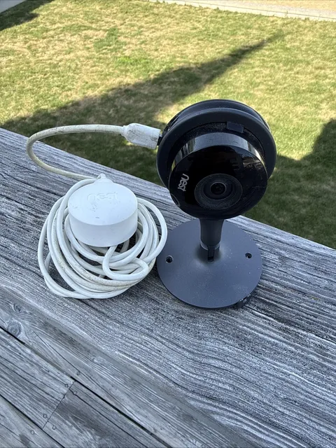 Google Nest Indoor Cam Security Camera A0005 1st Gen