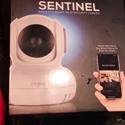 Geeni Sentinel Pan/Tilt Indoor 1080p Wi‑Fi IP Camera, White, Android/iOS