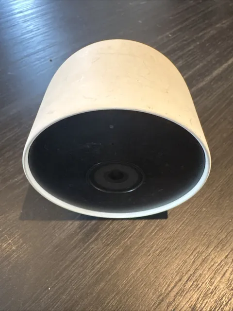 Google Nest Cam Indoor Security Camera GJQ9T