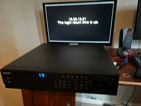 Honeywell HEN16384 NVR 16 Channel Network Video Recorder (No HDD) Sold As Is