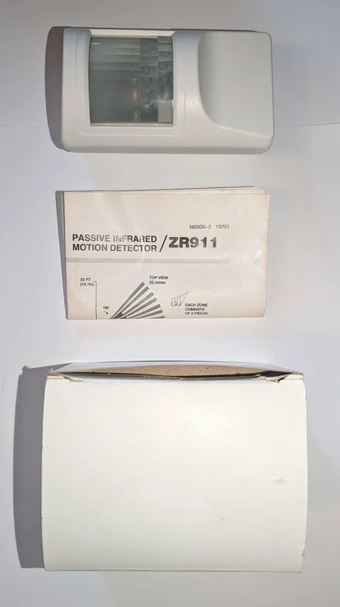 New NOS FBI Honeywell ZR911 Passive Infrared Motion Detector Sensor 12VDC 12V DC