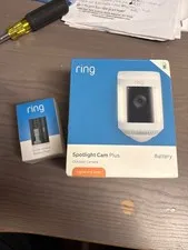 ring spotlight cam plus battery - white