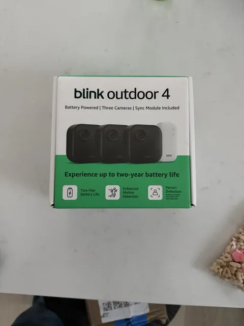 Blink Outdoor 4 1080p Wi-Fi Outdoor 3-Camera Security System - Black - NEW