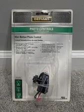 Brand New Defiant Mini-Button Photo Controls 1000012076 Photoelectric Switch 