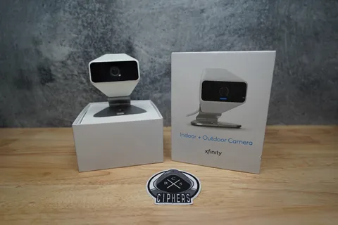 Xfinity Indoor/Outdoor Security Camera Untested w/ Original Box White