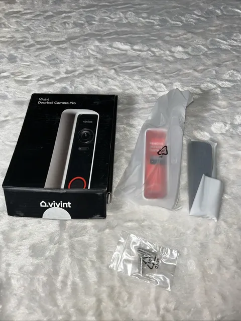 Vivint Doorbell Camera Pro VS-DBC300-WHT Open Box New