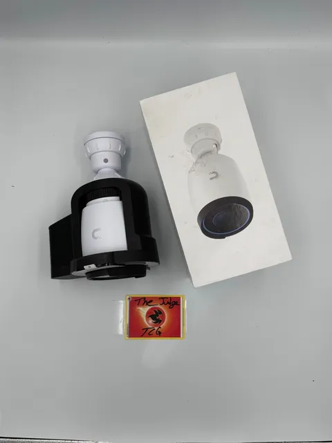 UniFi Protect AI Pro UVC-AI-Pro 4K 8MP PoE Bullet Camera White NEW - OPEN BOX