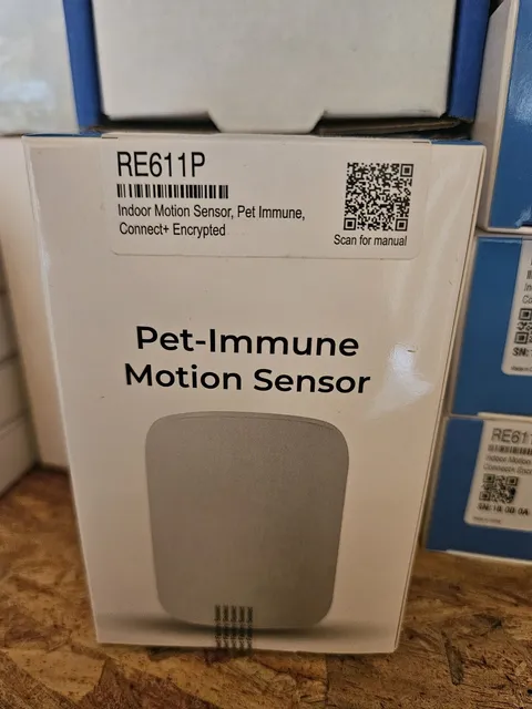Re611p Indoor Motion Sensor with Pet Connect+ Encrypted Alula
