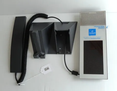Commend ID5-TD IP-Intercom station & ID5-DKHS Desk Kit w/ Handset , NEW