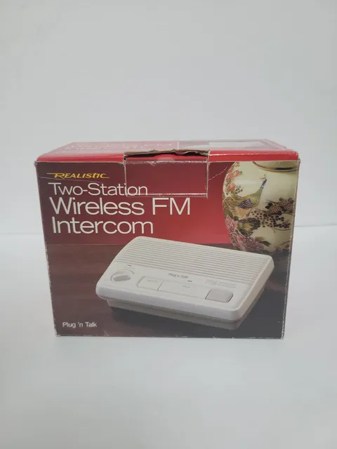 Vintage Radio Shack Two-Station Wireless FM Intercom 43-204 Plug n' Talk -Tested