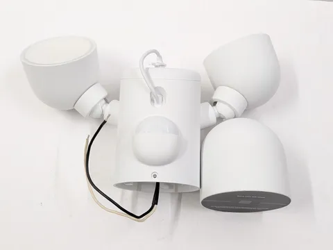 Google Nest GPLE9 Wireless Outdoor Security Camera And Floodlight READ!