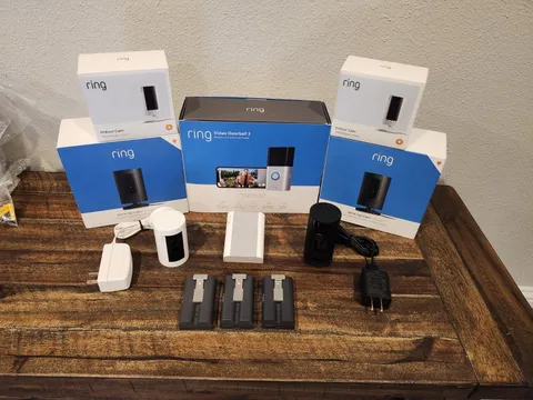 Lot - 7 Ring Cameras With Doorbell & Chime, Plus 3 Batteries -