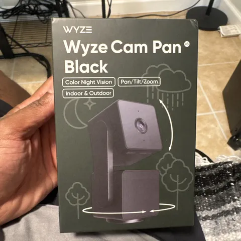Wyze Cam Pan v3 Indoor/Outdoor IP65 1080P 360° Pan/Tilt/Zoom Wi-Fi - Black NEW