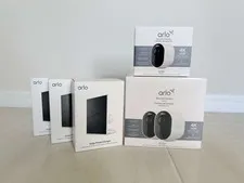 Arlo Ultra 4K HDR Wireless Security Camera System 3-Cam + Solar Chargers 3rd Gen