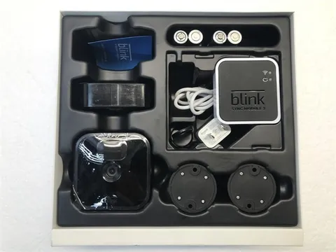 Blink Outdoor 2-Camera Kit Wireless 1080p Security Camera System B086DL32R3