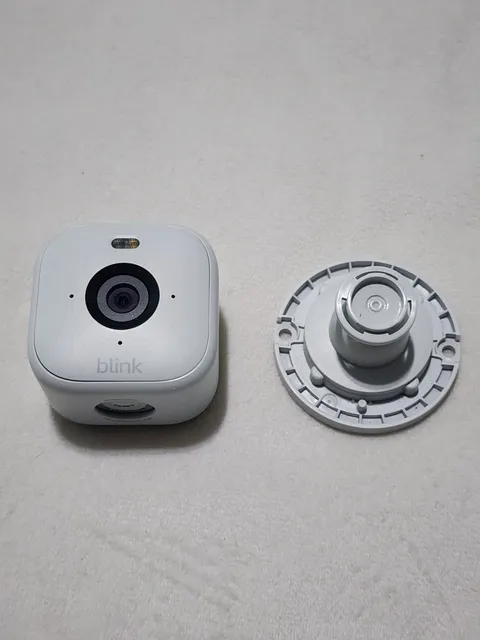 Blink Mini 2 Security Camera HD Video Motion Detection Two-way audio BCM00700U