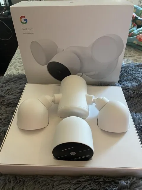 Google Nest Cam with Floodlight - Wired Outdoor Smart Home Security Camera