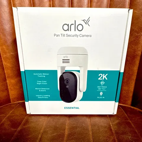 Arlo Essential Pan Tilt 2K Plug-In Wi-Fi IP Security Camera White