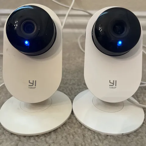 YI YYS.2016 1080p Wi-Fi Wireless IP Security Camera - 2Pcs with power cords 