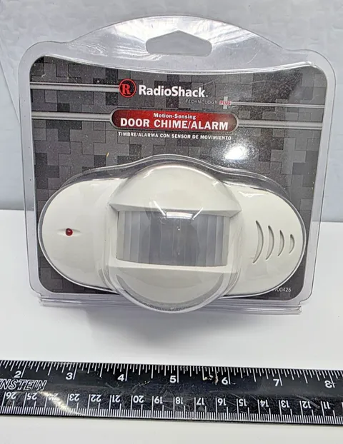 Radio Shack Portable Motion Detector Chime/ Door Alarm 49-426 Brand New & Sealed