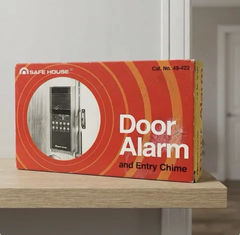 Vintage Radio Shack Safe House Door Alarm Indoor Battery Instant Alert Chime
