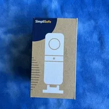 NEW SimpliSafe Smart Alarm Indoor Security Camera CM006 - SEALED Privacy Shutter