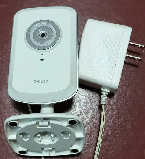 USED D-Link DCS-930L Wireless N Network Camera Wi-Fi Home Security OFF4-R1-7