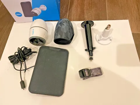 Reolink Go 4G LTE Cellular Security Camera + Solar Panel Outdoor Trail Cam
