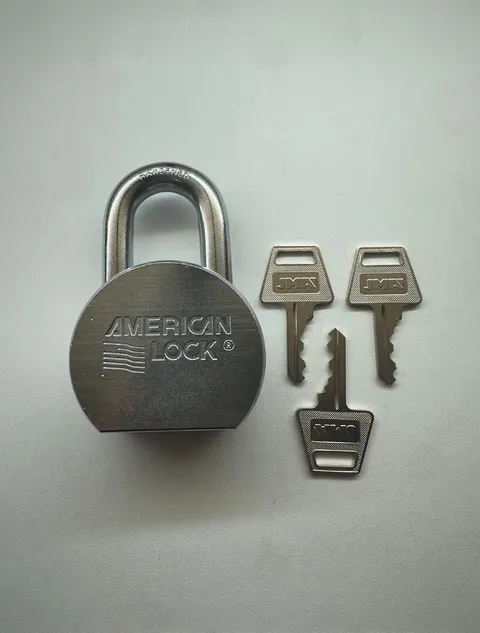 American Lock Company Series 700 Hardened Steel Padlock And 3 Six Pin  Keys