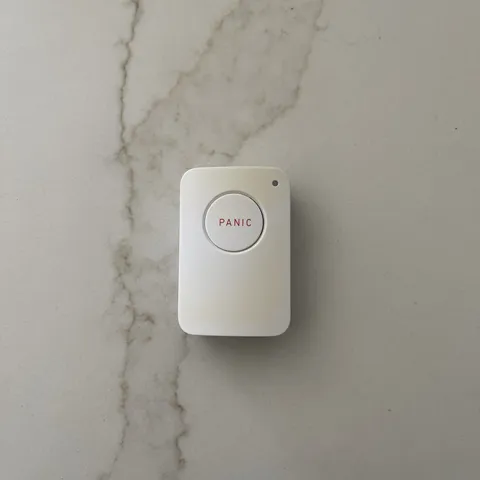 SimpliSafe Home Security System Panic Button Model PB3 White - NEW Gen3