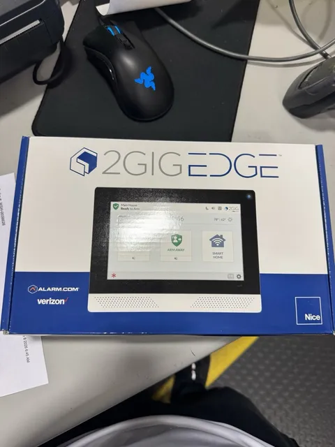 New2GIG EDGE Security Panel Touchscreen, Verizon/ AT&T  (2GIG-EDG-NA-VA / NA-AA)