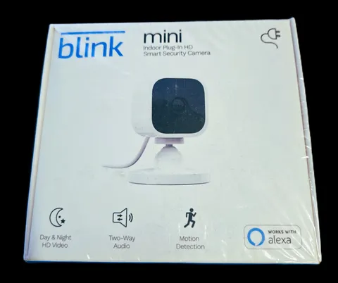 Blink BCM00300U Mini Indoor Plug-in Smart Surveillance Camera