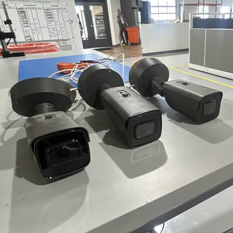 Luma Surveillance LUM-510-BUL-IP-GR Gray PoE Wired IP Bullet Cameras Lot of 3