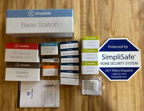SimpliSafe Home Security System 15Pcs SS-1500 SSCM1 W/Manual &sign