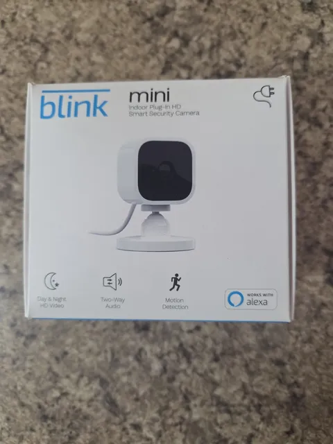 Blink BCM00300U Mini Indoor Plug-in Smart Surveillance Camera