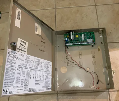 Honeywell Vista20p SafeWatch 3000 Alarm Security System Panel SAVS20P3 & For ADT