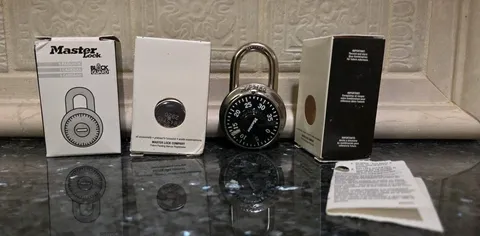 Master Lock Combination Padlock NIB~with Block Guard 