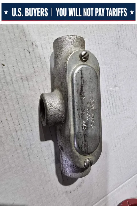 CROUSE-HINDS T38 Conduit Body, Rigid, Iron Alloy, T-shaped 1" (USED)