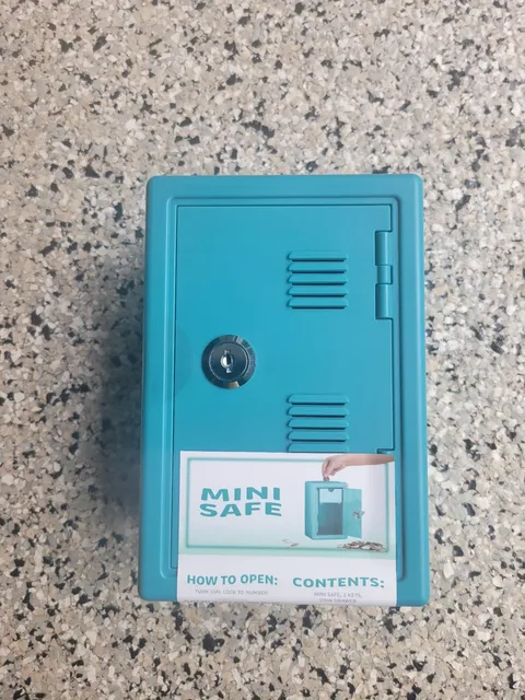 Vivitar Blue Mini Safe Lockbox with Key Lock Kids With Coin Slot 7” Plastic NEW