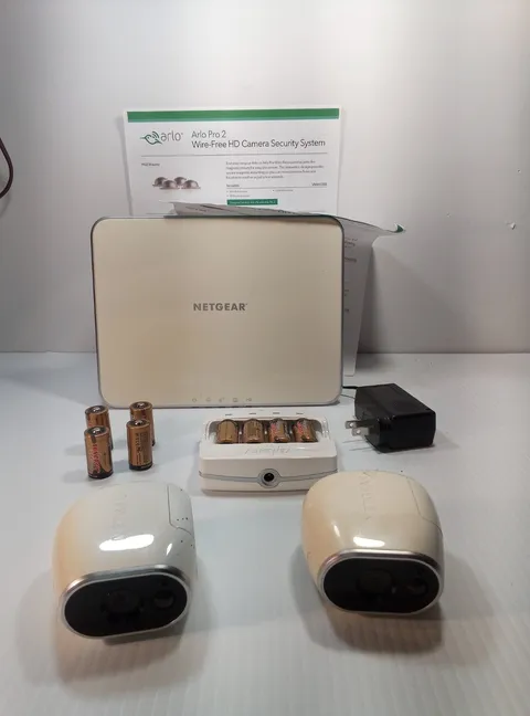 NETGEAR Arlo Base Estation Wireless Security Camera VMC3030 AND 2 Cameras (T-08)