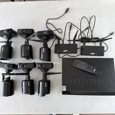 Lorex 1080P 6CH Wire-Free DVR LHB906-D DVR Receiver & 6 Cameras No Power Supply