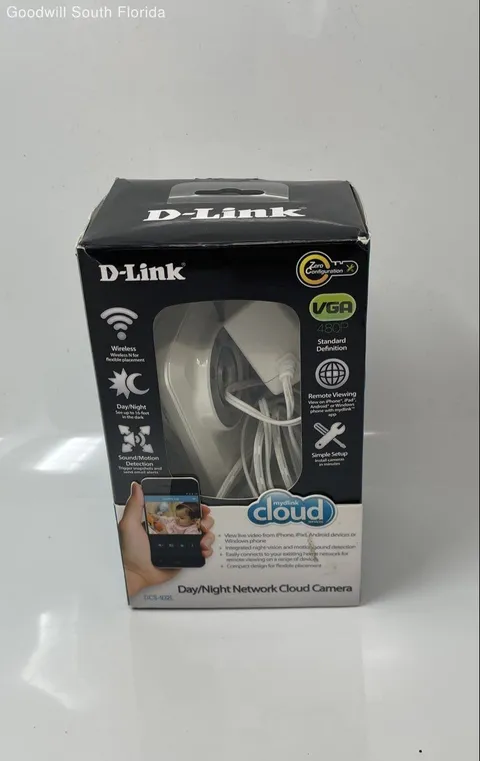 D-Link DCS-932L White Day/Night Wireless Network Cloud Camera Not Tested