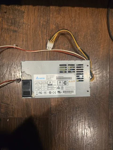 Luma LUM-510-NVR Power supply
