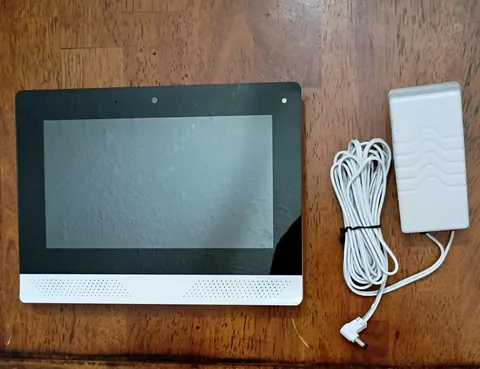 2GIG EDGE Security Panel with 7 In. Touchscreen, Verizon (2GIG-EDG-NA-VA)