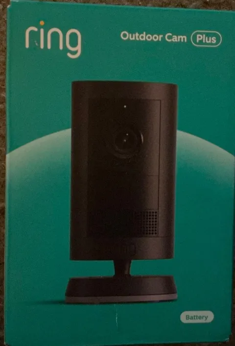 Ring - Outdoor Cam Plus, Battery, Wide-Angle 2K Video