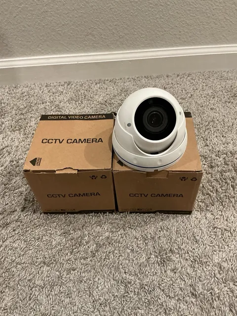 (Lot 2) 2MP 4‑in‑1 Dome Security Came Varifocal