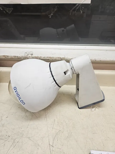 Avigilon Dome Outdoor/Indoor Video Zoom Camera P/N: 4X3MP 12W-H3-3MH-DP1-B 