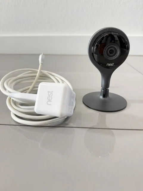 Google Nest Cam Indoor Security Camera A0005 1st Gen Wired Pre-owned