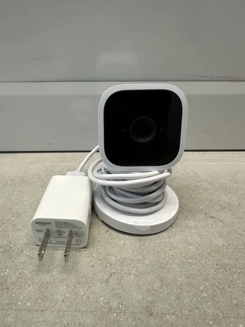 Amazon Blink Mini 1080p Compact Indoor Plug In Smart Security System Camera