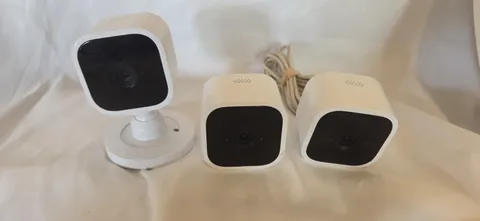 Blink Mini Indoor Cameras Lot of 3 BCM00300U | 1080p | With Mount No Sync